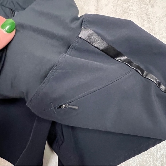 Under Armour ramble shorts black size small - Picture 14 of 14